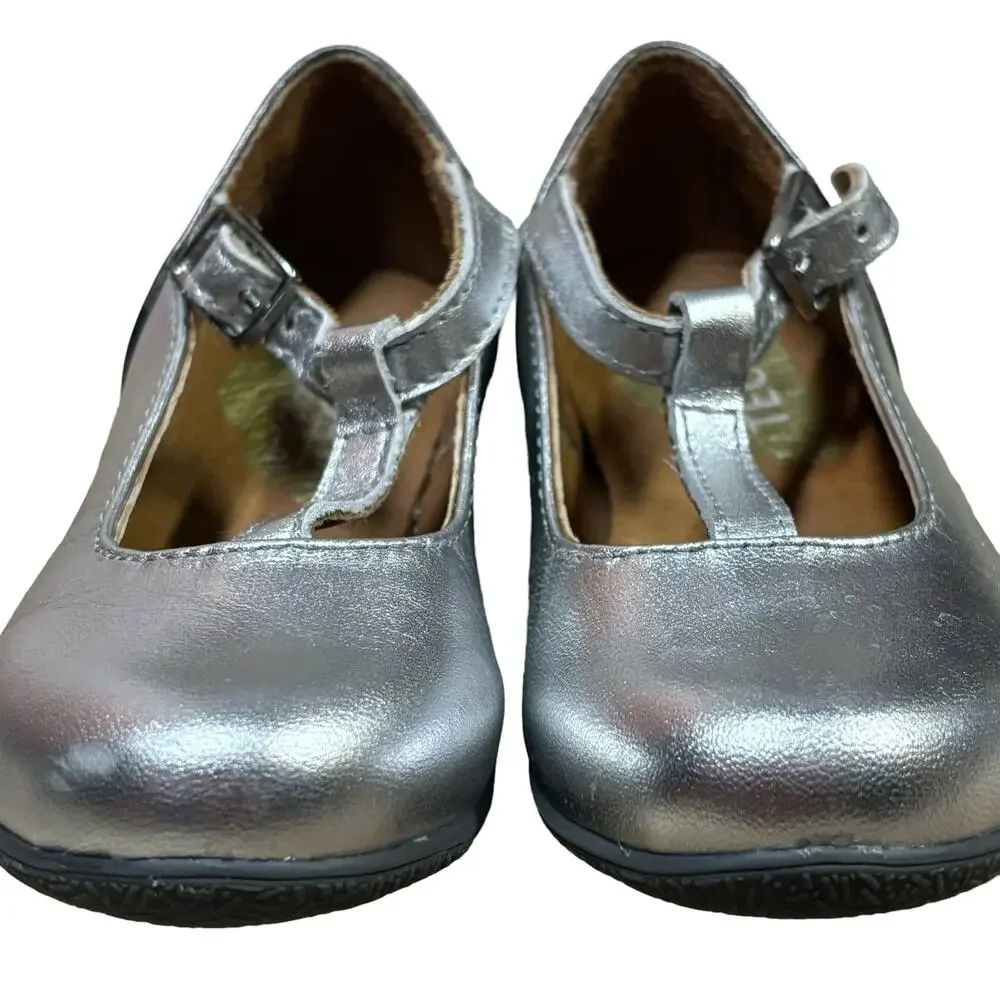 Umi Little Girl Silver Patent Leather Studded Heel Mary Jane Eleni US 8M/24